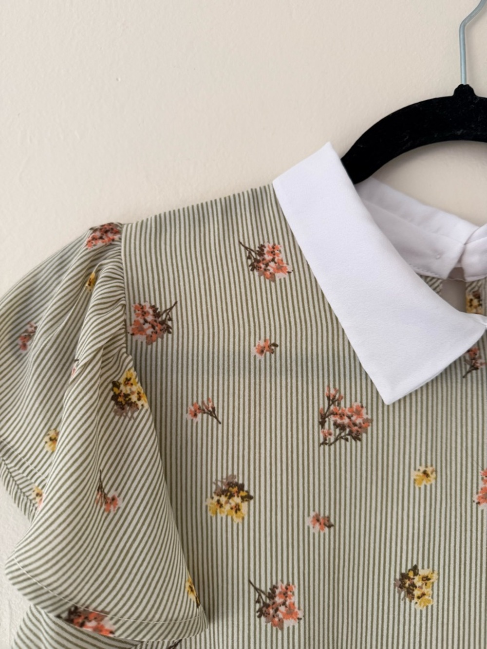 Peter Pan Collar Flutter-Sleeve Blouse Sage Green White Floral Size XL - NWOT - Picture 5 of 15